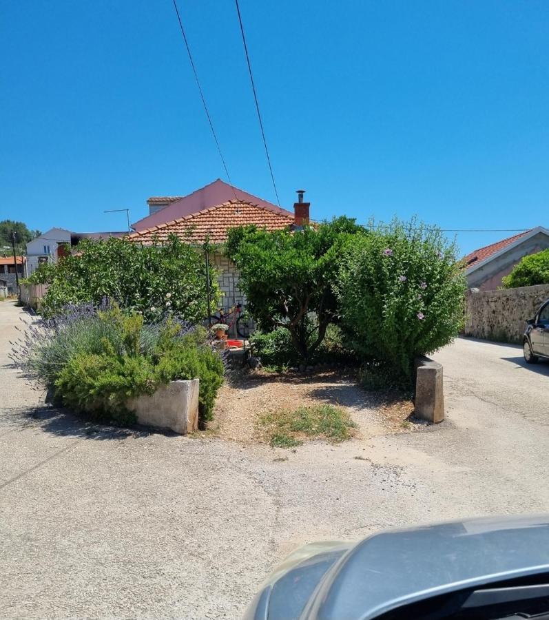 Mili Apartament Vela Luka Luaran gambar