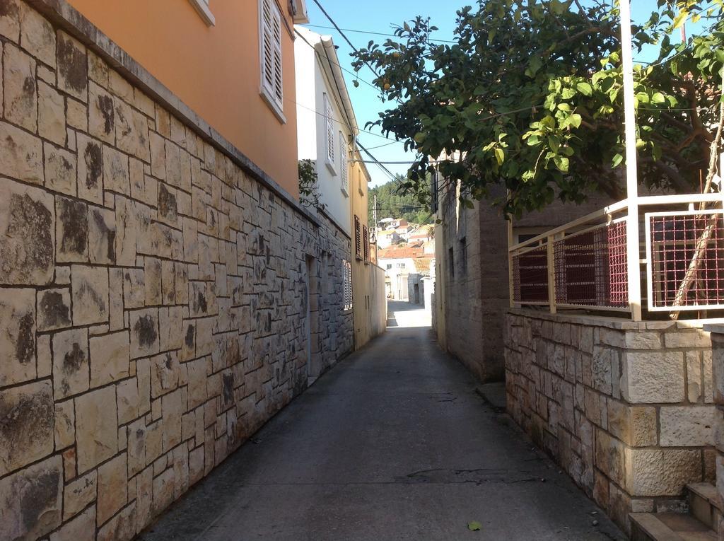 Mili Apartament Vela Luka Bilik gambar